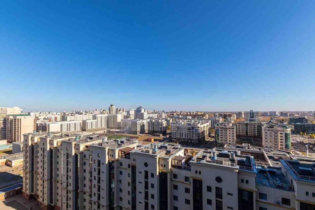 Уютная Квартира С Террасой В Сердце Столицы Apartment Taldykol Exterior photo